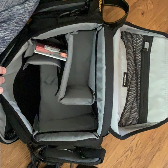 Nikon D3000 - Picture 10 of 16